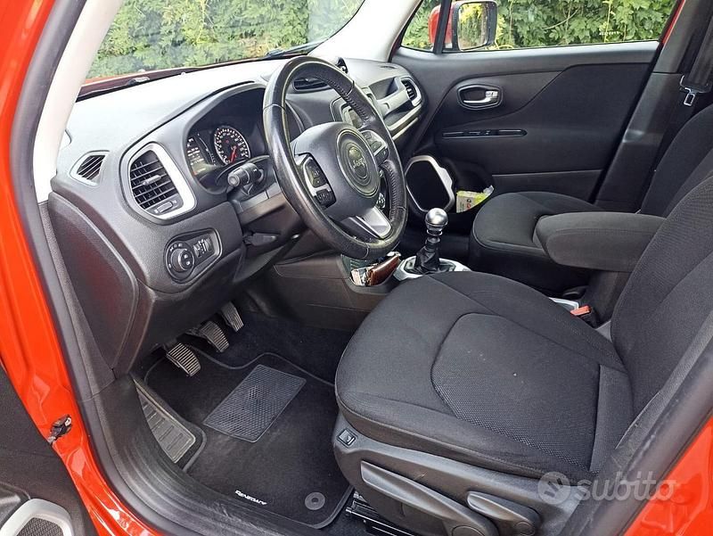 Usata Jeep Renegade 120 CV (88 kW) 2015 Rosso SUV