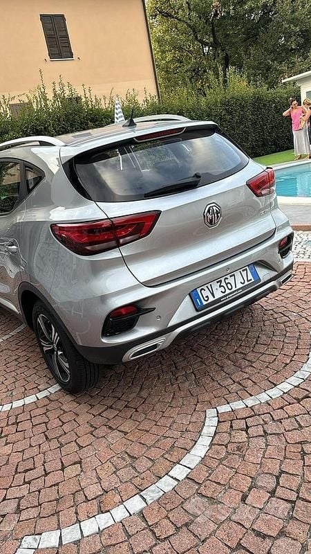 Usata MG ZS Comfort 107 CV (78 kW) 2024 Grigio Berlina