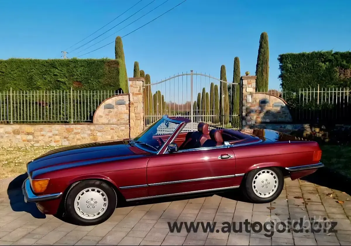 Usata Mercedes SL300 218 CV (160 kW) 1986 Marrone Cabrio