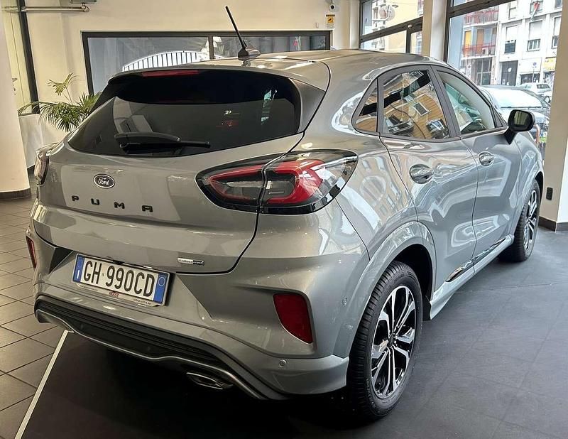 Usata Ford Puma ST-Line 125 CV (91 kW) 2022 Solar silver SUV