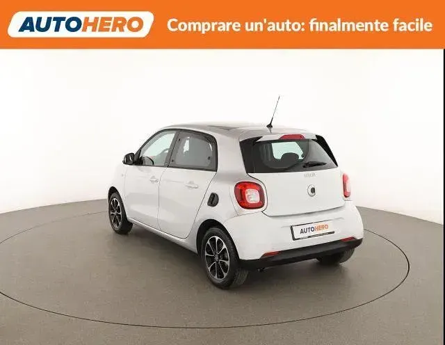 Usata Smart ForFour Passion 71 CV (52 kW) 2015 Bianco Utilitaria