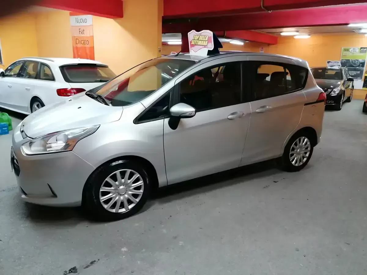 Usata Ford B-MAX Business Edition 75 CV (55 kW) 2015 Argento Monovolume