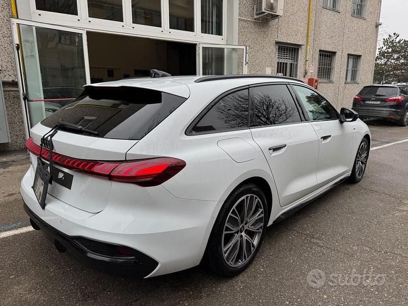 Nuova Audi A5 S-Line 204 CV (150 kW) 2025 Bianco metallizzato Station wagon
