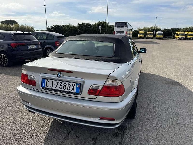 Usata BMW 320 Cabriolet Efficient Dynamics 170 CV (125 kW) 2001 Cabrio