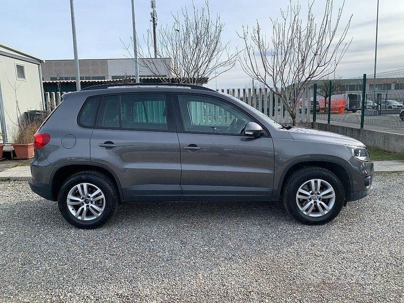 Brugt VW Tiguan Trendline 122 HK (89 kW) 2011 Grå SUV