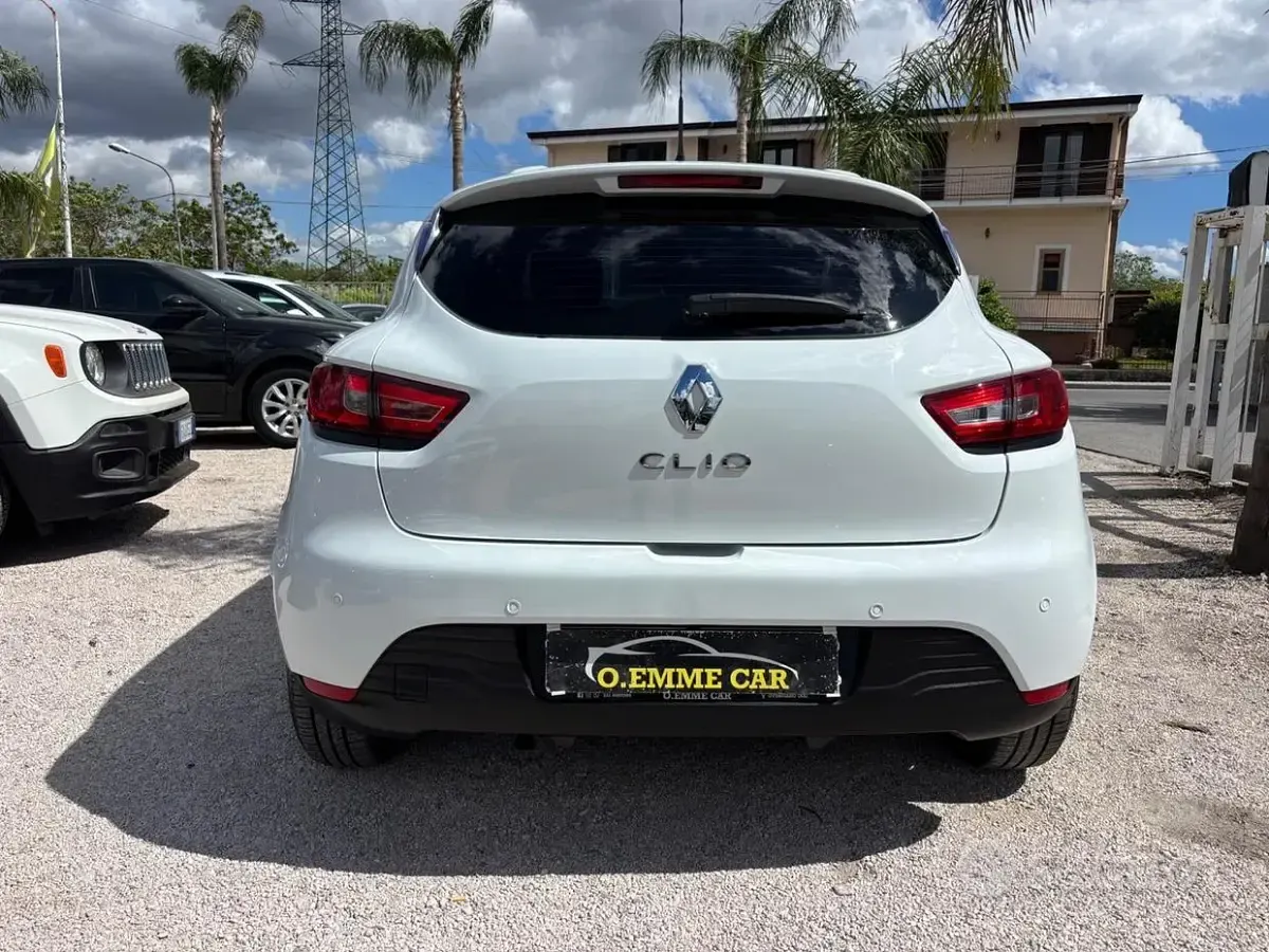 Usata Renault Clio IV 73 CV (53 kW) 2016 Bianco Berlina