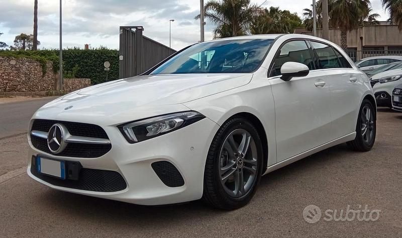 Usata Mercedes A180 116 CV (85 kW) 2019 Bianco Berlina