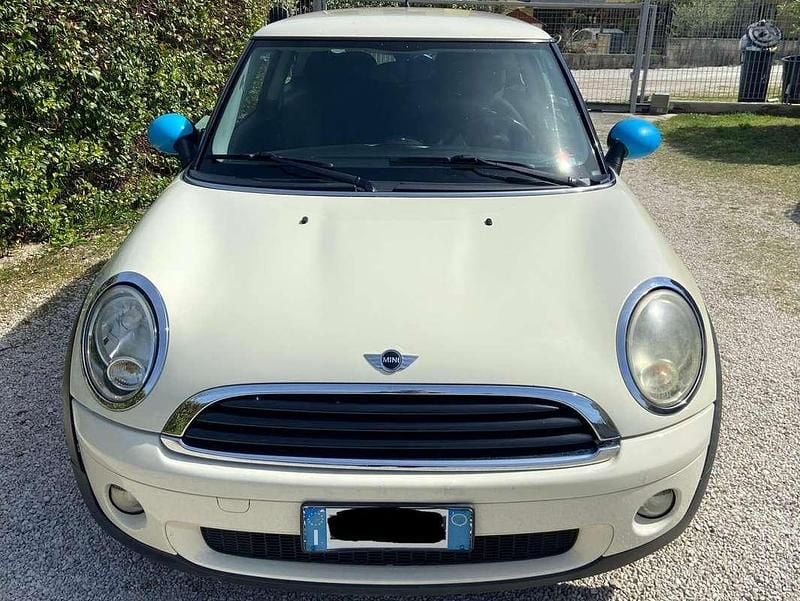 Usata Mini Cooper 75 CV (55 kW) 2009 Bianco Utilitaria
