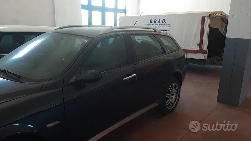 Usata Alfa Romeo 156 120 CV (88 kW) 2003 Blu Station wagon