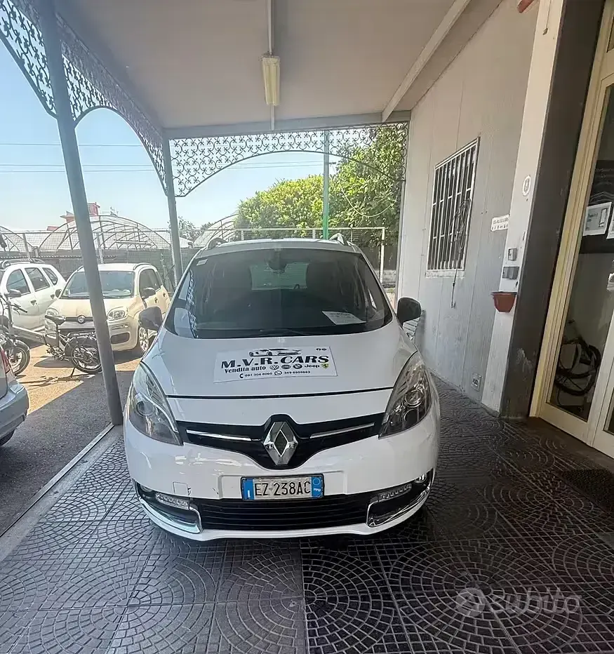 Usata Renault Scénic III 110 CV (80 kW) 2015 Monovolume
