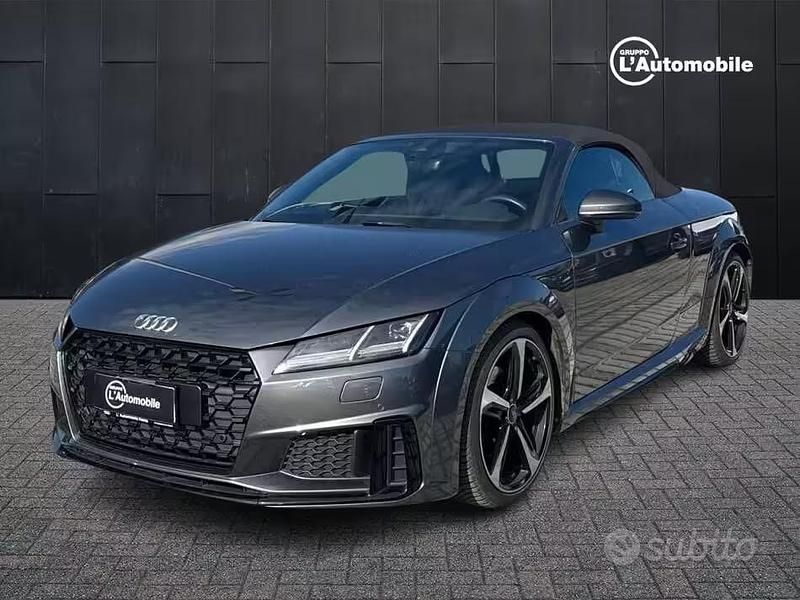 Usata Audi TT Roadster Ambiente 197 CV (144 kW) 2019 Grigio Cabrio