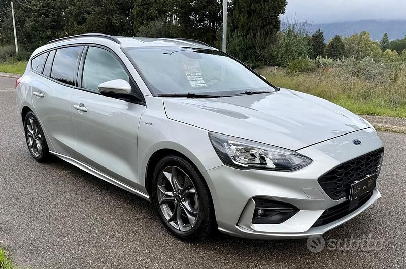 Usata Ford Focus ST 120 CV (88 kW) 2021 Grigio Station wagon