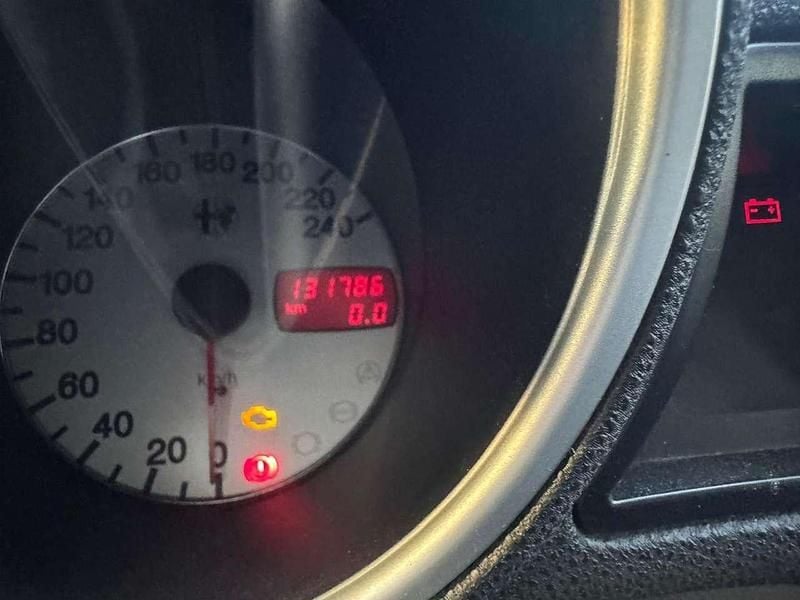 Usata Alfa Romeo 156 Progression 140 CV (102 kW) 2002 Blu/azzurro Berlina