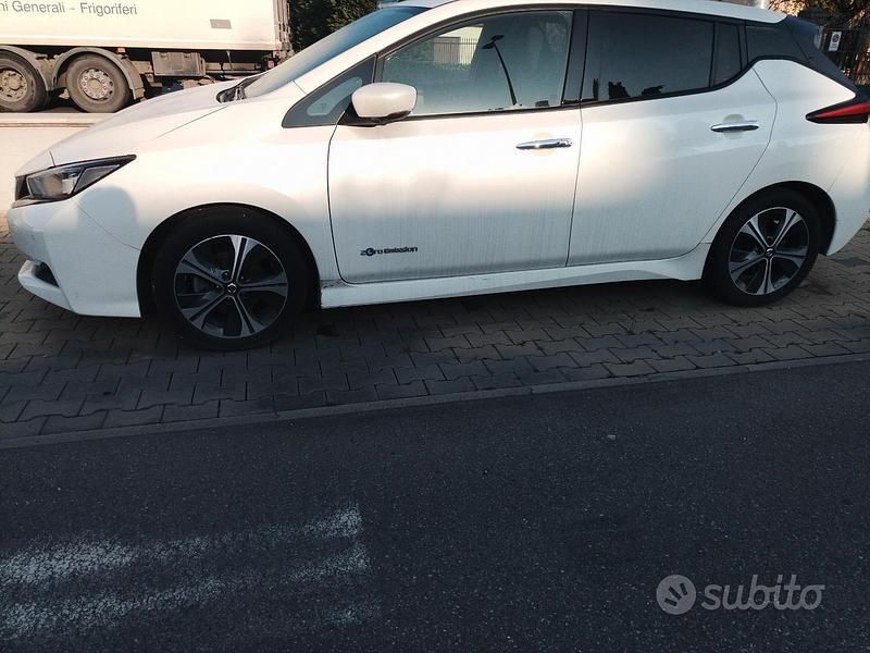 Usata Nissan Leaf Tekna 89 kW (122 CV) 2019 Bianco Utilitaria