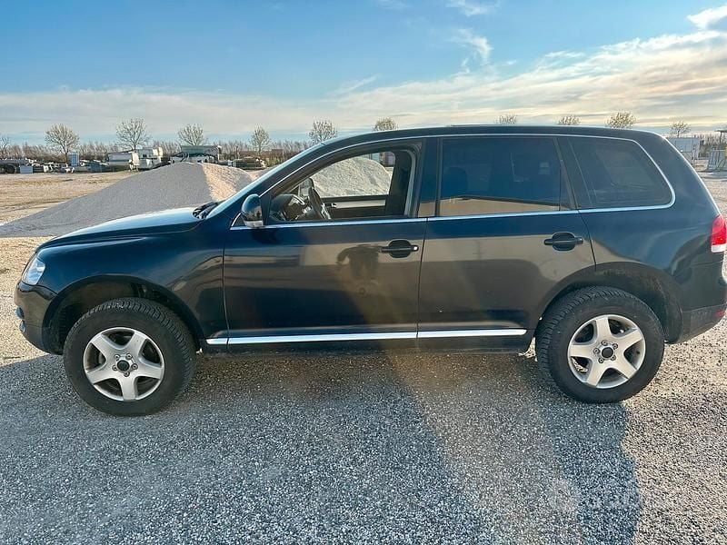 Usata VW Touareg R 174 CV (127 kW) 2005 Nero SUV