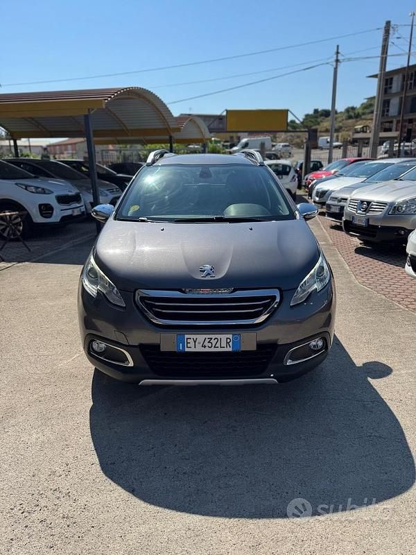 Usata Peugeot 2008 92 CV (67 kW) 2015 Grigio SUV