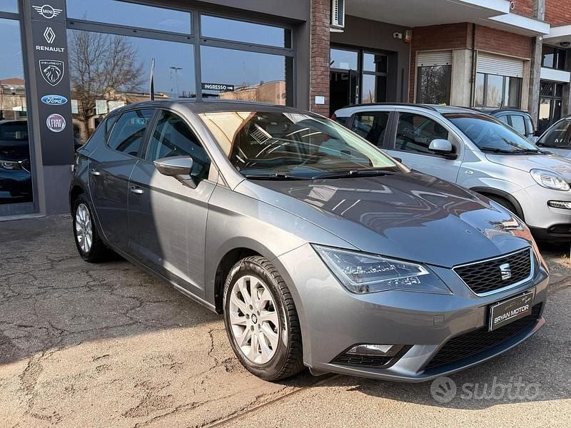 Usata Seat Leon Style 110 CV (80 kW) 2017 Grigio Berlina