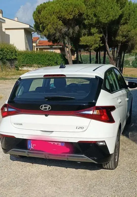 Usata Hyundai i20 101 CV (74 kW) 2024 Utilitaria