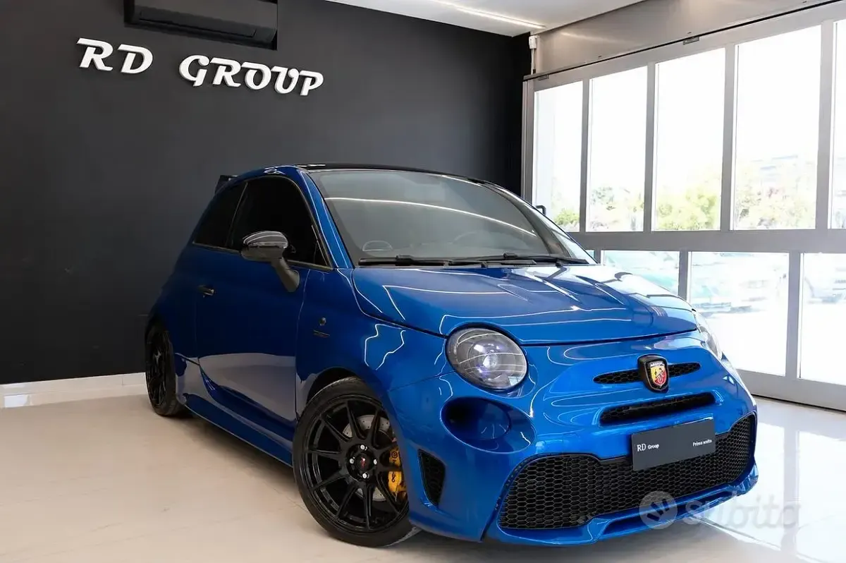 Usata Abarth 595 Pista 160 CV (117 kW) 2018 Blu Berlina