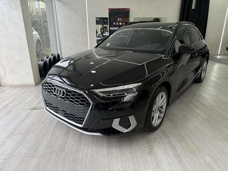 Usata Audi A3 Ambiente 150 CV (110 kW) 2024 Deep schwarz Berlina