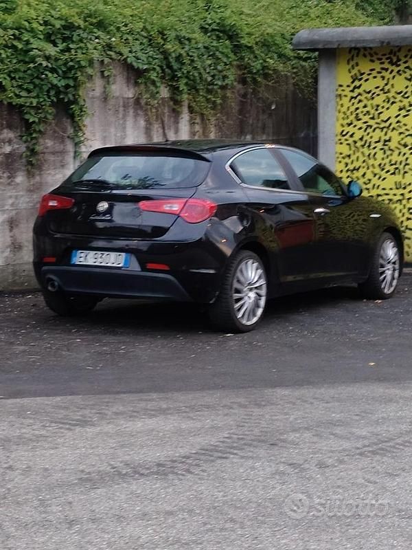 Usata Alfa Romeo Giulietta 109 CV (80 kW) 2011 Nero Berlina