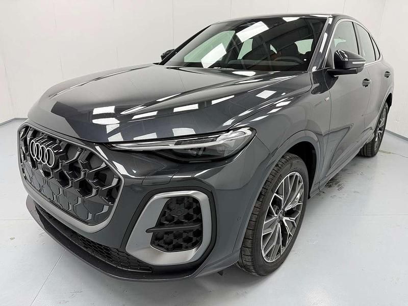 Grigio Nuova 2025 Audi Q5 Ambiente SUV | 59.800 € - Immagine 1/4