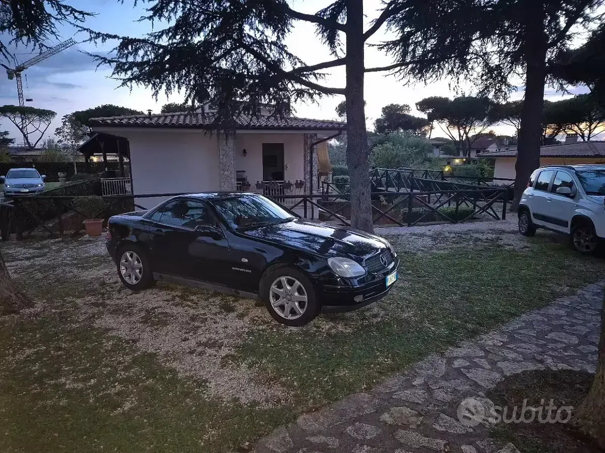 Usata Mercedes SLK200 192 CV (141 kW) 1997 Nero Cabrio