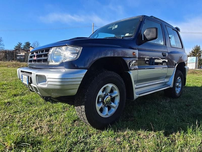 Usata Mitsubishi Pajero 125 CV (91 kW) 1999 Blu SUV