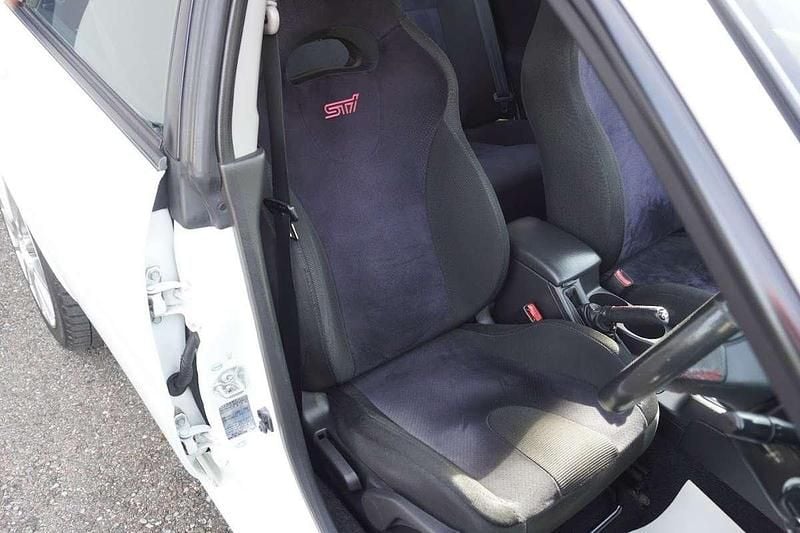 Usata Subaru Impreza 280 CV (205 kW) 2004 Bianco Berlina