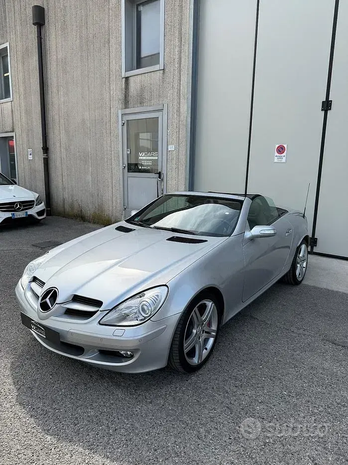 Usata Mercedes SLK350 272 CV (200 kW) 2005 Cabrio