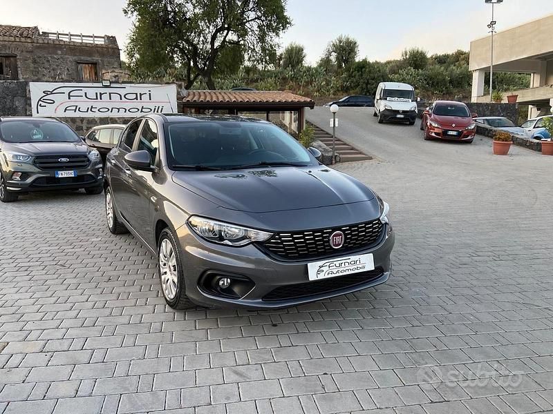 Usata Fiat Tipo Easy 95 CV (69 kW) 2017 Grigio Berlina