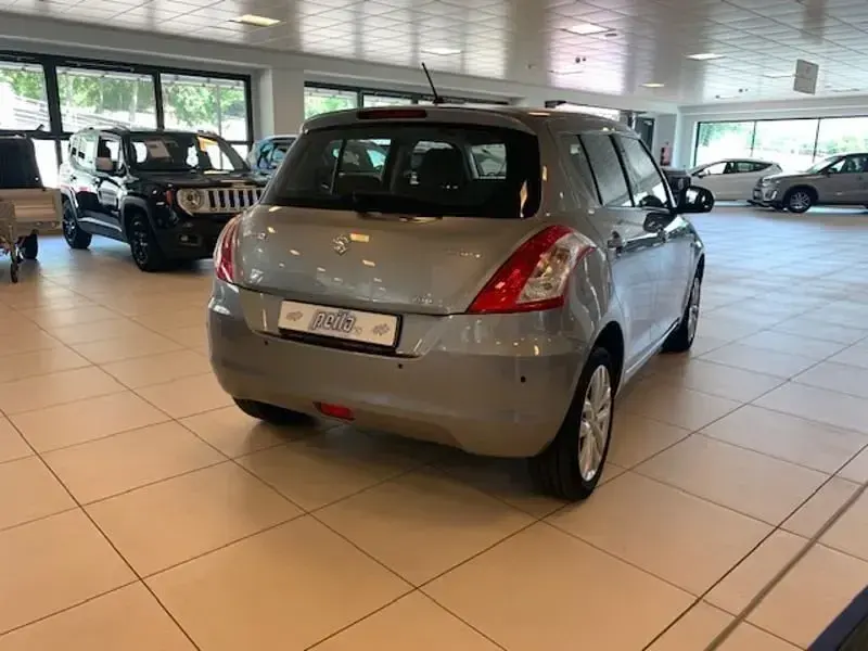 Usata Suzuki Swift Cool 94 CV (69 kW) 2015 Grigio Utilitaria