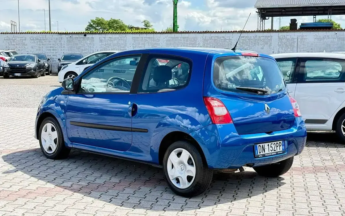 Usata Renault Twingo Privilege 76 CV (55 kW) 2008 Blu/azzurro Utilitaria