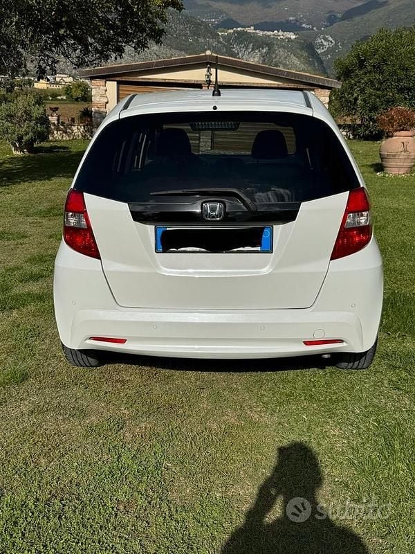 Usata Honda Jazz 99 CV (72 kW) 2015 Bianco Utilitaria