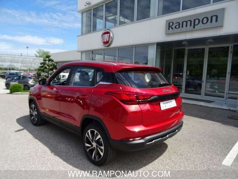 Usata EVO Evo 5 93 kW (127 CV) 2024 Rosso SUV