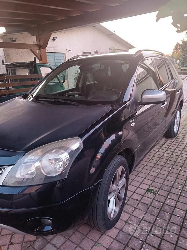 Usata Renault Koleos 175 CV (128 kW) 2011 Nero SUV