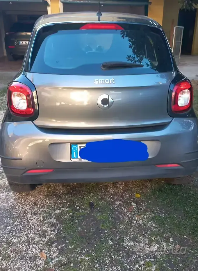 Usata Smart ForFour 71 CV (52 kW) 2016 Grigio Utilitaria
