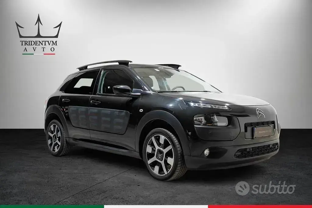 Usata Citroën C4 Feel 99 CV (72 kW) 2017 Nero SUV