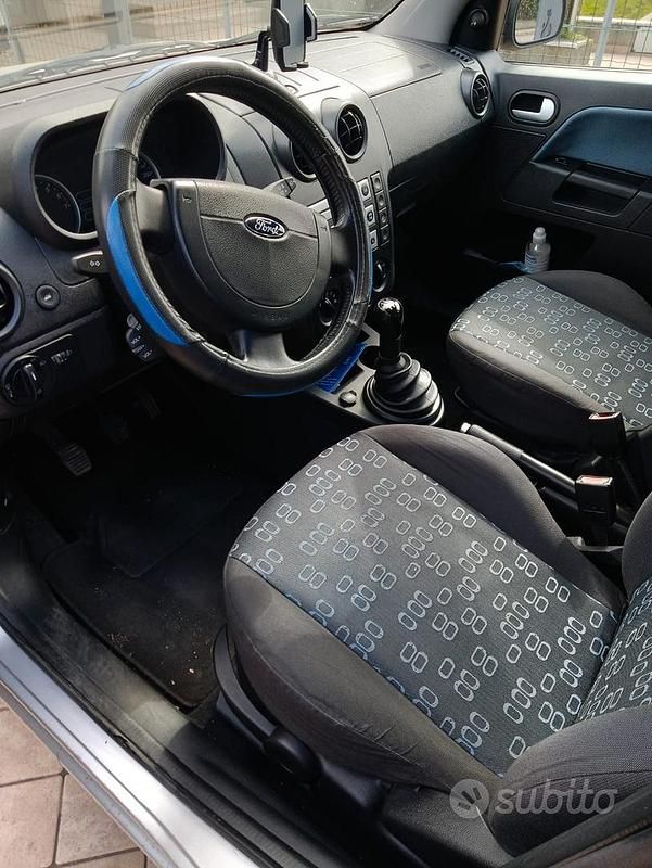 Usata Ford Fusion 2005 Utilitaria