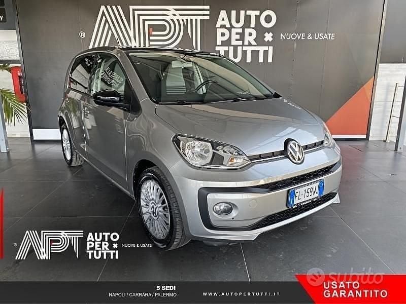 Usata VW up! high up! 68 CV (50 kW) 2017 Grigio Utilitaria