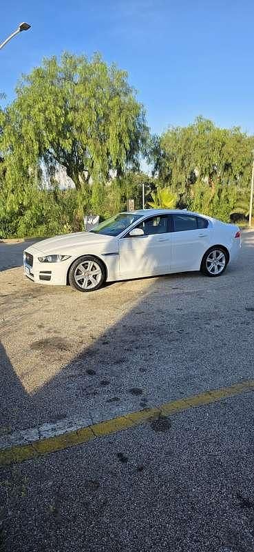 Usata Jaguar XE Pure 179 CV (131 kW) 2016 Berlina