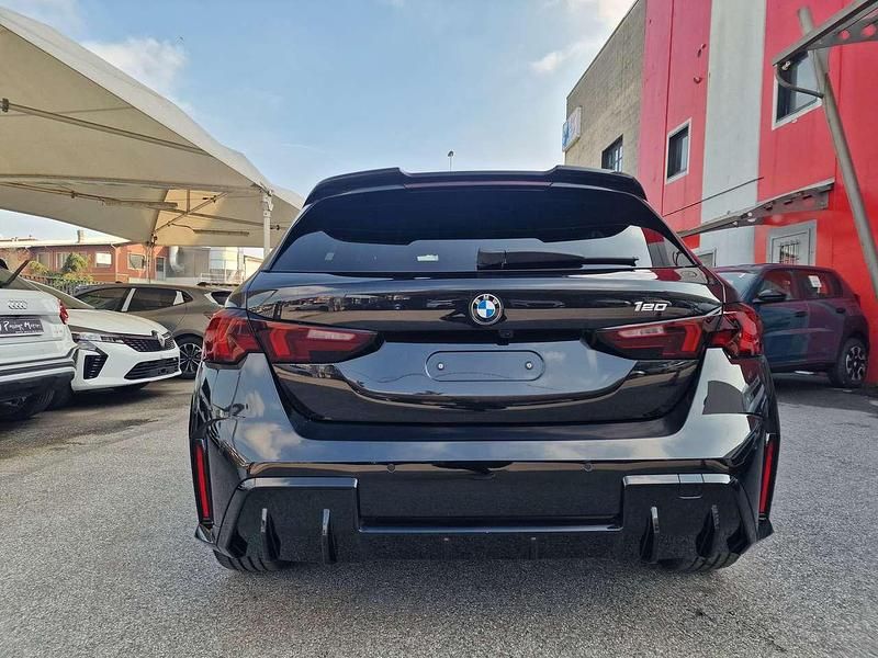 Usata BMW 120 M Sport 170 CV (125 kW) 2025 Nero Utilitaria