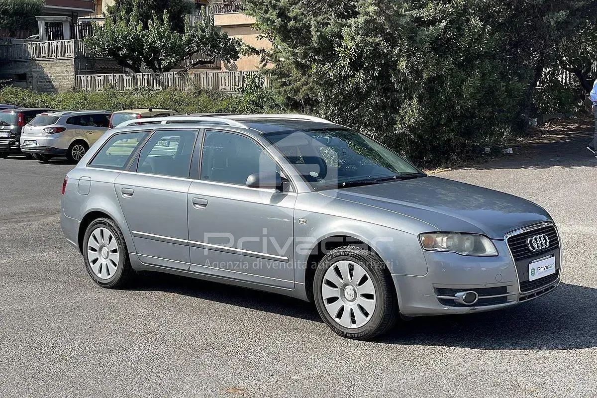 Usata Audi A4 Comfort 140 CV (102 kW) 2006 Grigio Station wagon