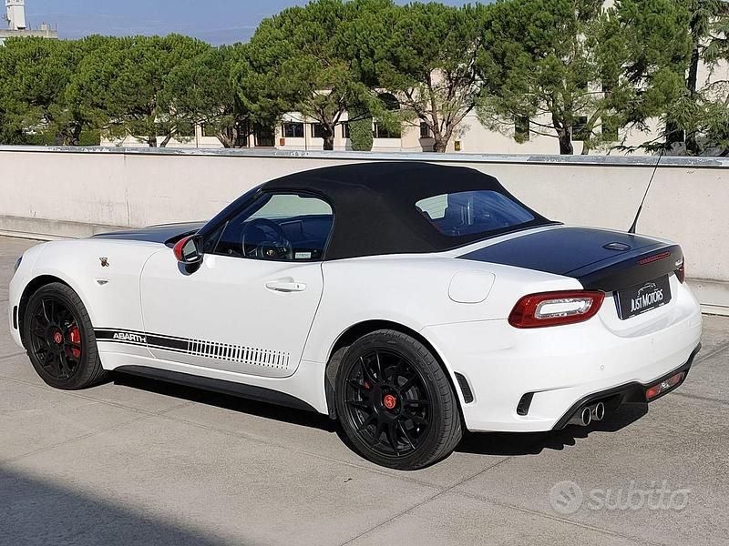 Usata Abarth 124 Spider 170 CV (125 kW) 2017 Bianco Cabrio