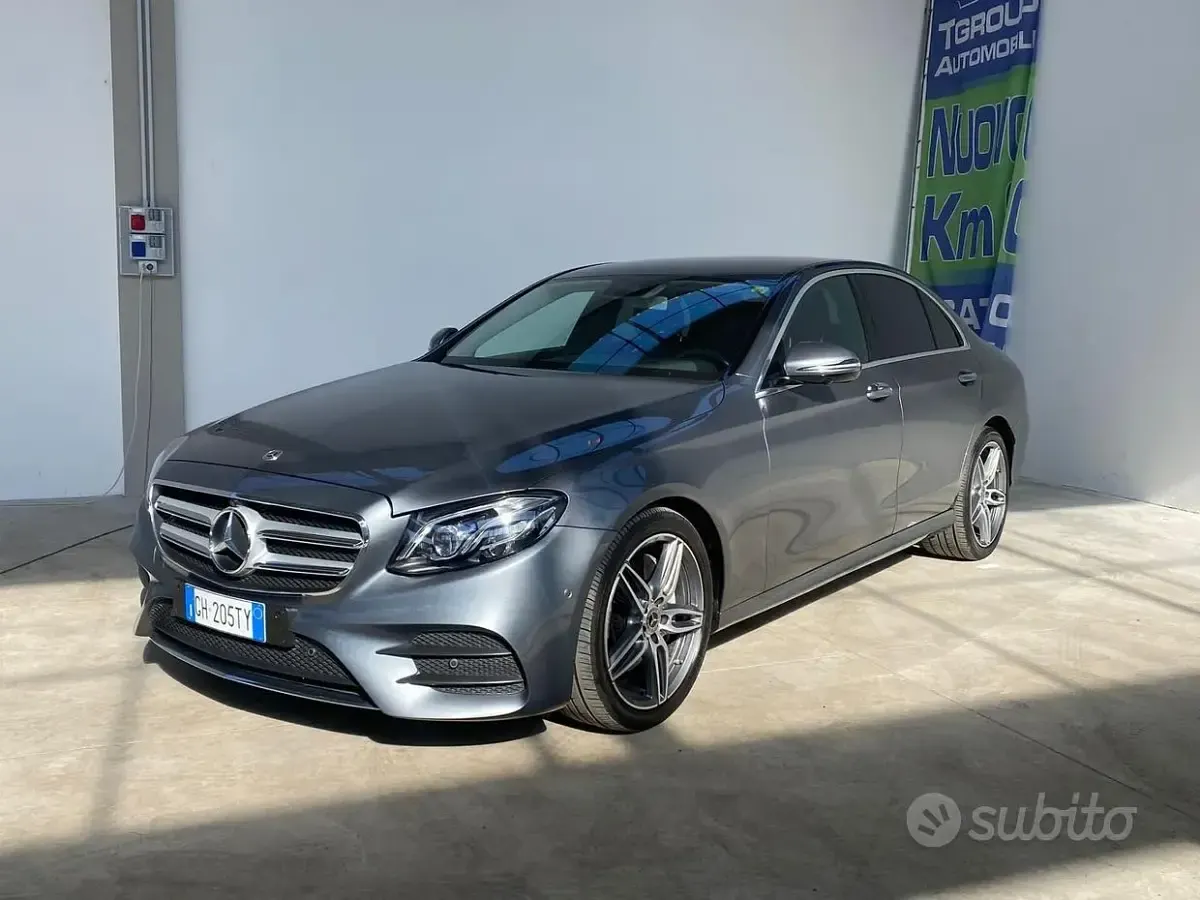 Usata Mercedes E220 Premium Plus 194 CV (142 kW) 2019 Grigio Berlina