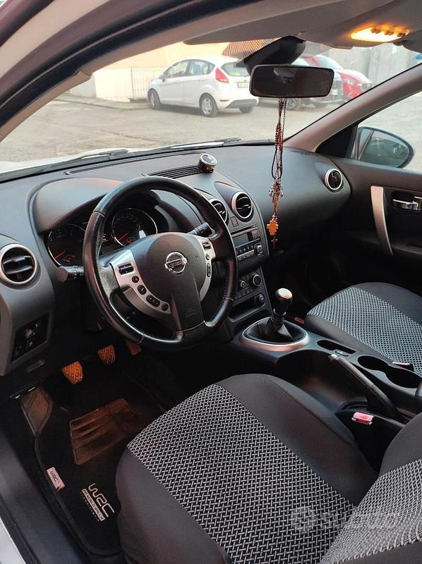 Usata Nissan Qashqai Acenta 110 CV (80 kW) 2013 Bianco SUV