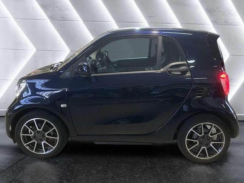 Begagnad Smart ForTwo Coupé Brabus 41 kW (56 HK) 2021 Blå Halvkombi