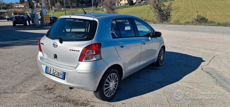 Usata Toyota Yaris 2012 Grigio Utilitaria