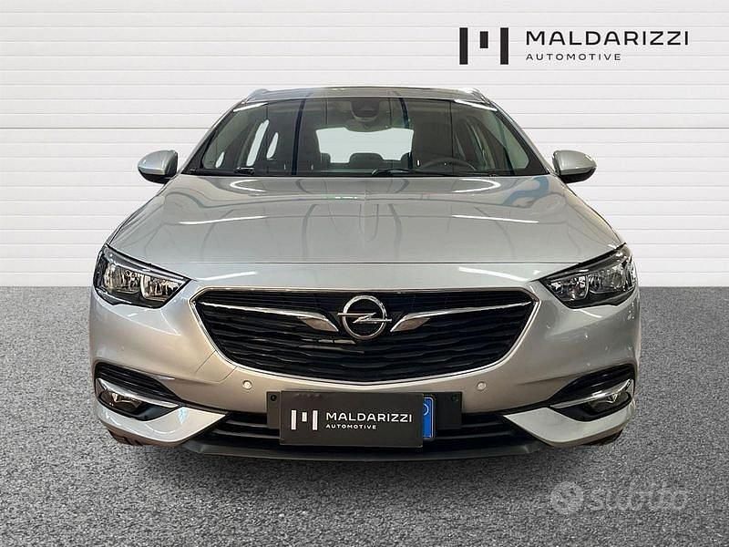 Usata Opel Insignia Innovation 136 CV (100 kW) 2021 Argento Station wagon