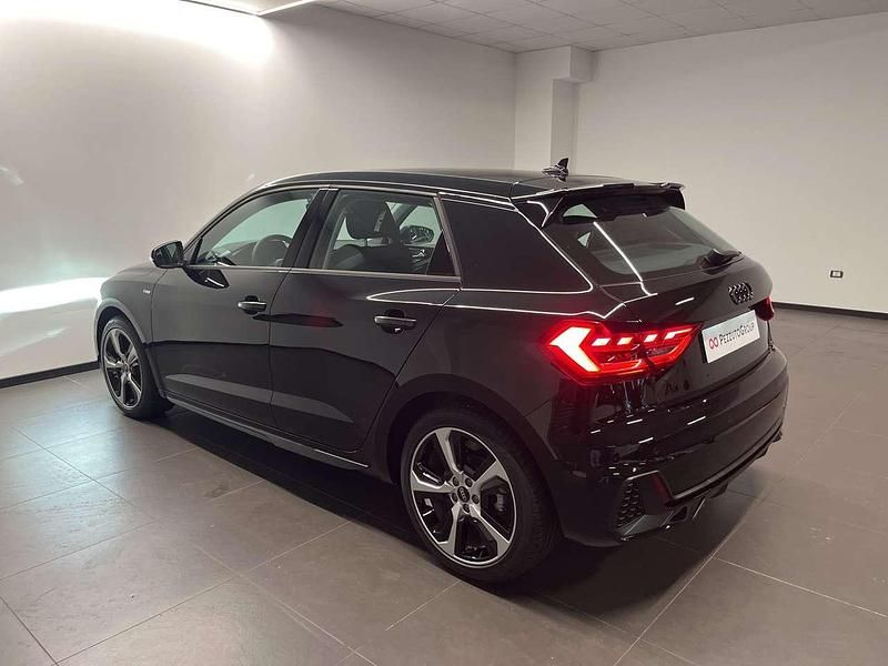 Nuova Audi A1 Sportback S-Line 116 CV (85 kW) 2025 Nero Utilitaria